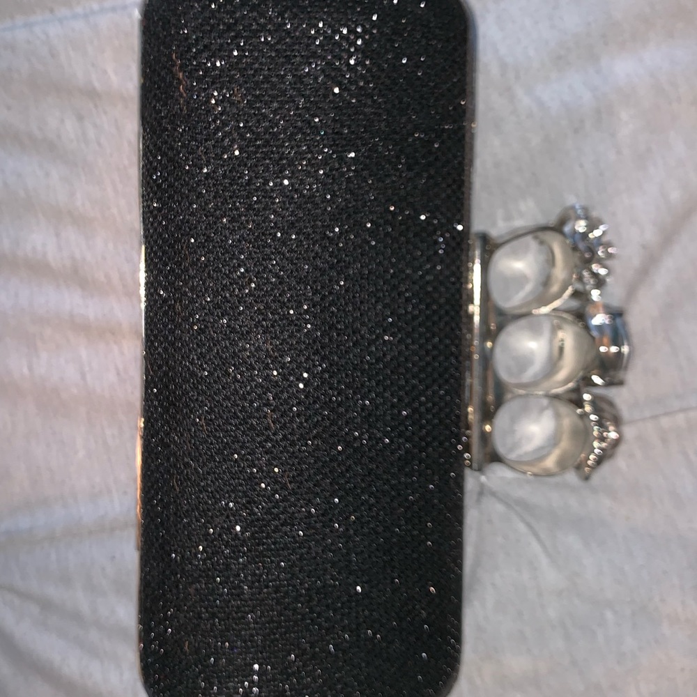 Black clutch